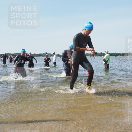 22.06.2025 - Viking Triathlon KatJ http://msf.ph/oto/8115008 22.06.2025 10:42:27 Schwimmen 16, 55, 65, 192, 281, 318, 326, 427, 460, 465 meine-sportfotos.de