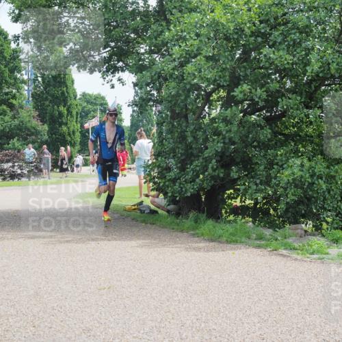22.06.2025 - Viking Triathlon KatJ http://msf.ph/oto/8115028 22.06.2025 12:52:54 Laufen 286 meine-sportfotos.de