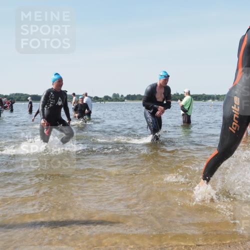 22.06.2025 - Viking Triathlon KatJ http://msf.ph/oto/8115041 22.06.2025 10:42:28 Schwimmen 16, 55, 65, 192, 281, 318, 326, 427, 465 meine-sportfotos.de