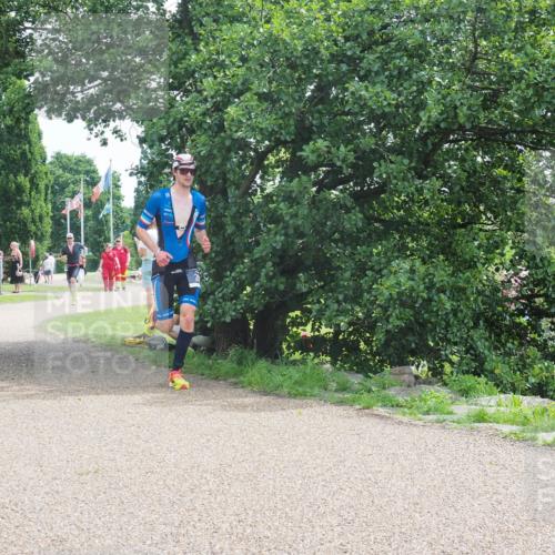 22.06.2025 - Viking Triathlon KatJ http://msf.ph/oto/8115066 22.06.2025 12:52:55 Laufen 286 meine-sportfotos.de