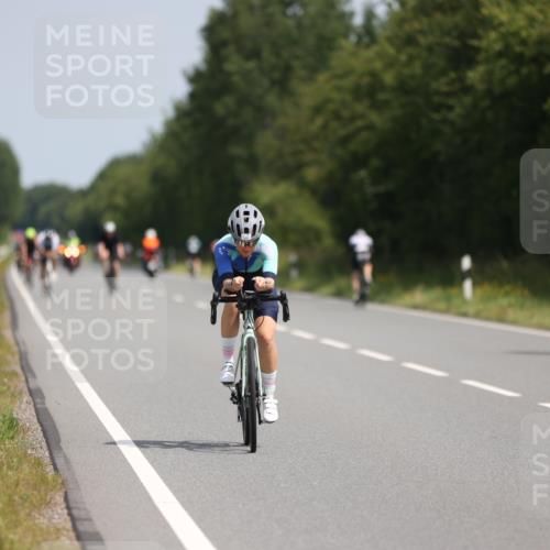 22.06.2025 - Viking Triathlon Yannick Fuchs http://msf.ph/oto/8115101 22.06.2025 11:39:54 Radfahren 19, 38, 123, 127, 377, 388, 395, 407, 467, 550, 554 meine-sportfotos.de