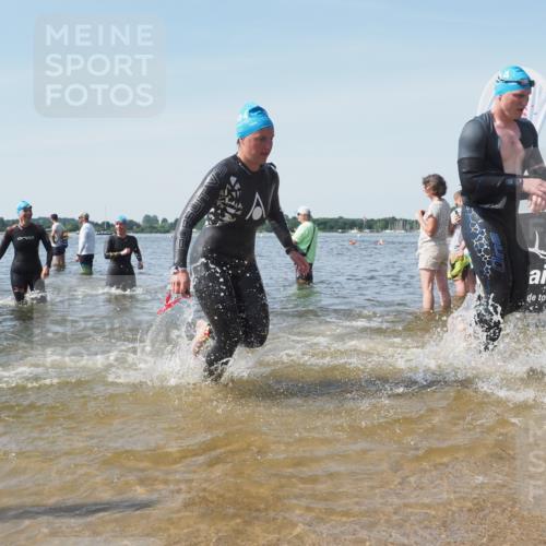 22.06.2025 - Viking Triathlon KatJ http://msf.ph/oto/8115112 22.06.2025 10:42:29 Schwimmen 16, 55, 65, 192, 318, 326, 427, 465 meine-sportfotos.de