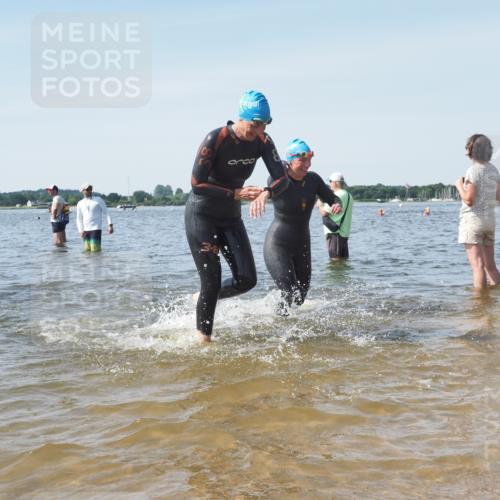 22.06.2025 - Viking Triathlon KatJ http://msf.ph/oto/8115154 22.06.2025 10:42:33 Schwimmen 55, 65, 171, 192, 318, 427 meine-sportfotos.de