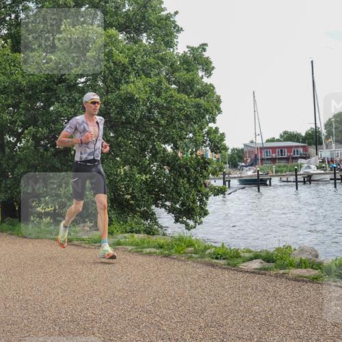 22.06.2025 - Viking Triathlon KatJ http://msf.ph/oto/8115160 22.06.2025 13:24:09 Laufen 485 meine-sportfotos.de