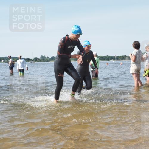 22.06.2025 - Viking Triathlon KatJ http://msf.ph/oto/8115167 22.06.2025 10:42:33 Schwimmen 55, 65, 171, 192, 318, 427 meine-sportfotos.de