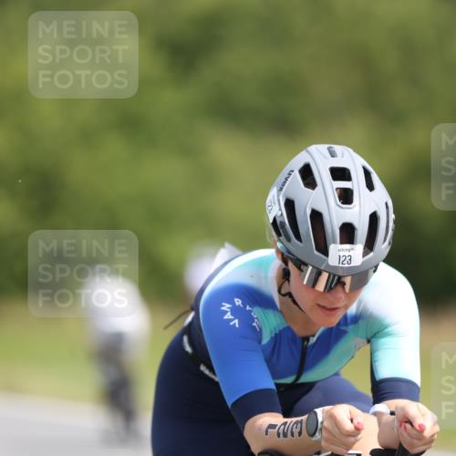 22.06.2025 - Viking Triathlon Yannick Fuchs http://msf.ph/oto/8115171 22.06.2025 11:39:57 Radfahren 19, 26, 38, 51, 123, 127, 299, 388, 395, 407, 550, 554 meine-sportfotos.de