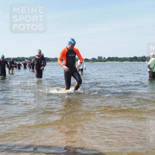 22.06.2025 - Viking Triathlon KatJ http://msf.ph/oto/8115204 22.06.2025 10:42:35 Schwimmen 55, 65, 171, 192, 240, 318, 427 meine-sportfotos.de