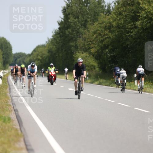 22.06.2025 - Viking Triathlon Yannick Fuchs http://msf.ph/oto/8115226 22.06.2025 11:40:00 Radfahren 26, 51, 123, 127, 299, 388, 395, 550, 554 meine-sportfotos.de
