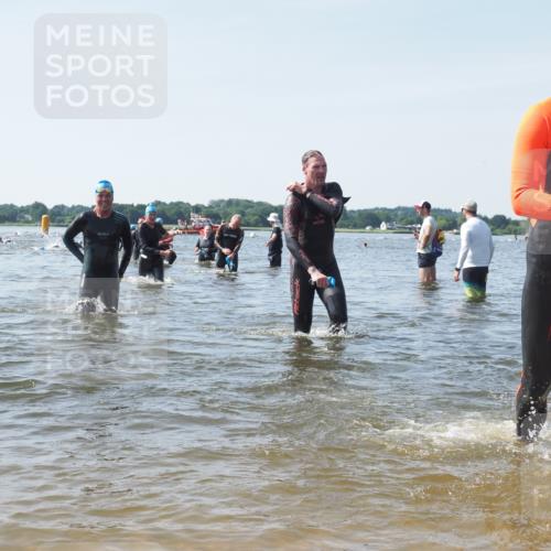 22.06.2025 - Viking Triathlon KatJ http://msf.ph/oto/8115231 22.06.2025 10:42:37 Schwimmen 55, 171, 192, 240, 318, 369, 427, 624 meine-sportfotos.de