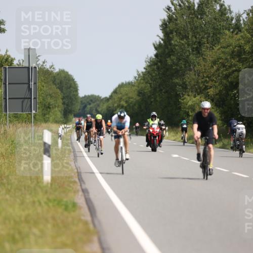 22.06.2025 - Viking Triathlon Yannick Fuchs http://msf.ph/oto/8115244 22.06.2025 11:40:01 Radfahren 26, 51, 127, 299, 388, 395, 447, 531, 554 meine-sportfotos.de