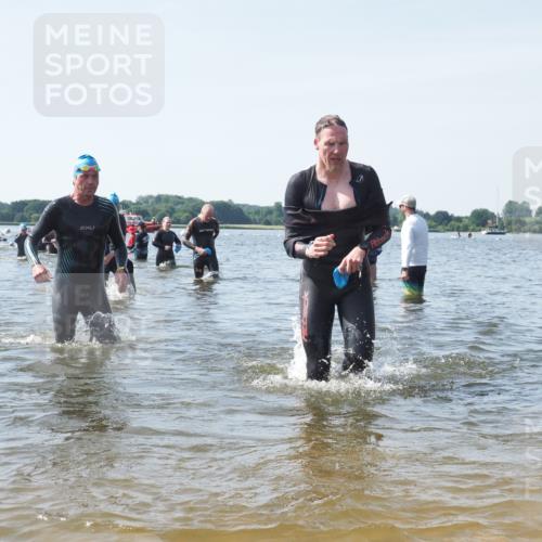 22.06.2025 - Viking Triathlon KatJ http://msf.ph/oto/8115261 22.06.2025 10:42:39 Schwimmen 55, 171, 240, 318, 369, 427, 441, 624 meine-sportfotos.de