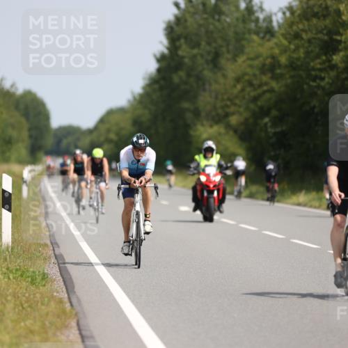 22.06.2025 - Viking Triathlon Yannick Fuchs http://msf.ph/oto/8115299 22.06.2025 11:40:03 Radfahren 26, 51, 299, 388, 399, 447, 531 meine-sportfotos.de