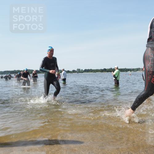 22.06.2025 - Viking Triathlon KatJ http://msf.ph/oto/8115320 22.06.2025 10:42:41 Schwimmen 55, 171, 240, 282, 369, 427, 441, 624 meine-sportfotos.de
