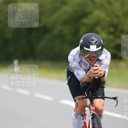 22.06.2025 - Viking Triathlon Yannick Fuchs http://msf.ph/oto/8115330 22.06.2025 12:17:04 Radfahren 1, 360, 455, 527, 557 meine-sportfotos.de