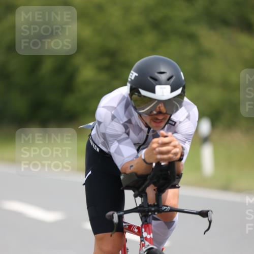 22.06.2025 - Viking Triathlon Yannick Fuchs http://msf.ph/oto/8115340 22.06.2025 12:17:04 Radfahren 1, 360, 455, 527, 557 meine-sportfotos.de