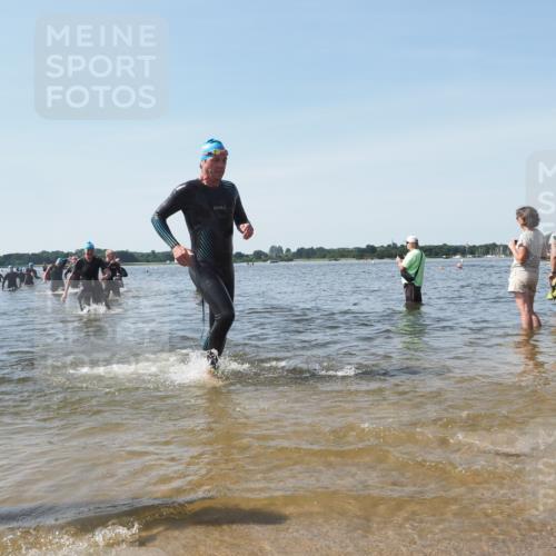 22.06.2025 - Viking Triathlon KatJ http://msf.ph/oto/8115343 22.06.2025 10:42:42 Schwimmen 55, 171, 240, 282, 369, 427, 441, 624 meine-sportfotos.de