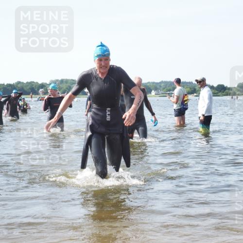 22.06.2025 - Viking Triathlon KatJ http://msf.ph/oto/8115410 22.06.2025 10:42:46 Schwimmen 171, 240, 282, 369, 441, 624 meine-sportfotos.de