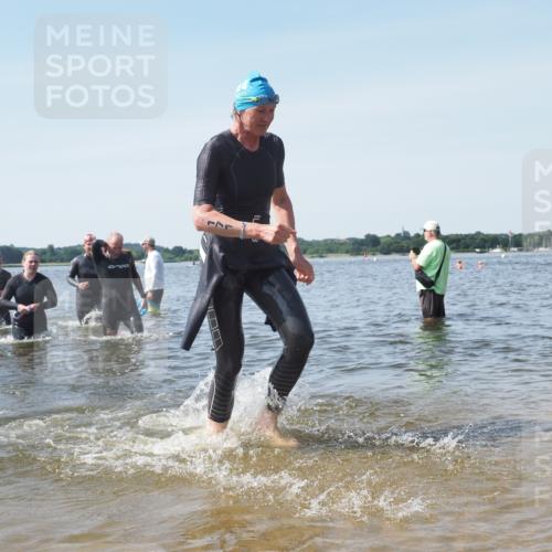 22.06.2025 - Viking Triathlon KatJ http://msf.ph/oto/8115423 22.06.2025 10:42:48 Schwimmen 133, 171, 240, 282, 369, 441, 624 meine-sportfotos.de