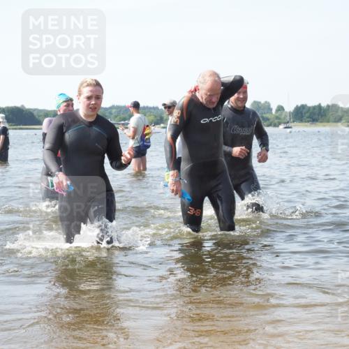 22.06.2025 - Viking Triathlon KatJ http://msf.ph/oto/8115468 22.06.2025 10:42:51 Schwimmen 133, 171, 240, 282, 309, 369, 441, 450, 624 meine-sportfotos.de