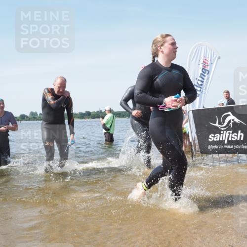 22.06.2025 - Viking Triathlon KatJ http://msf.ph/oto/8115543 22.06.2025 10:42:54 Schwimmen 66, 128, 133, 186, 240, 282, 309, 369, 441, 450, 624 meine-sportfotos.de