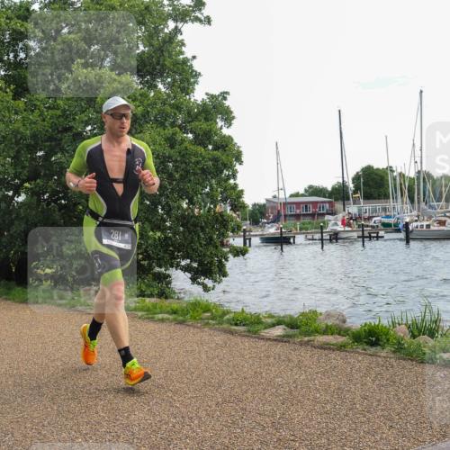 22.06.2025 - Viking Triathlon KatJ http://msf.ph/oto/8115544 22.06.2025 13:24:23 Laufen 281 meine-sportfotos.de