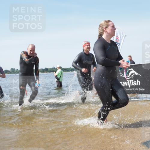 22.06.2025 - Viking Triathlon KatJ http://msf.ph/oto/8115551 22.06.2025 10:42:54 Schwimmen 66, 128, 133, 186, 240, 282, 309, 369, 441, 450, 624 meine-sportfotos.de
