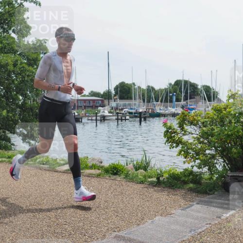 22.06.2025 - Viking Triathlon KatJ http://msf.ph/oto/8115553 22.06.2025 12:54:10 Laufen 99, 420 meine-sportfotos.de