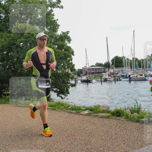 22.06.2025 - Viking Triathlon KatJ http://msf.ph/oto/8115562 22.06.2025 13:24:23 Laufen 281 meine-sportfotos.de