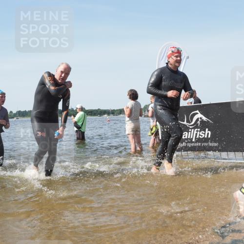 22.06.2025 - Viking Triathlon KatJ http://msf.ph/oto/8115569 22.06.2025 10:42:54 Schwimmen 66, 128, 133, 186, 240, 282, 309, 369, 441, 450, 624 meine-sportfotos.de