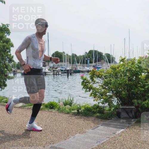 22.06.2025 - Viking Triathlon KatJ http://msf.ph/oto/8115572 22.06.2025 12:54:10 Laufen 99, 420 meine-sportfotos.de