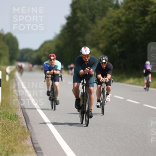 22.06.2025 - Viking Triathlon Yannick Fuchs http://msf.ph/oto/8115600 22.06.2025 11:40:14 Radfahren 36, 135, 200, 399, 439, 447, 496, 531 meine-sportfotos.de