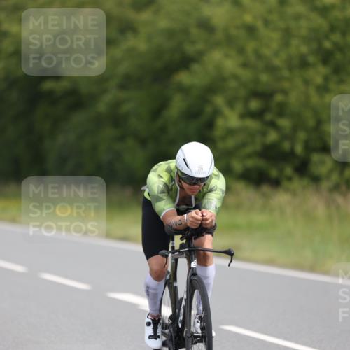 22.06.2025 - Viking Triathlon Yannick Fuchs http://msf.ph/oto/8115633 22.06.2025 12:17:33 Radfahren 44, 54, 156, 194, 220, 335, 357, 361, 639 meine-sportfotos.de