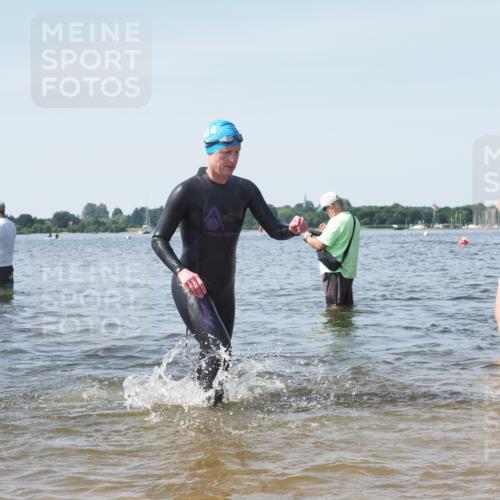 22.06.2025 - Viking Triathlon KatJ http://msf.ph/oto/8115663 22.06.2025 10:42:58 Schwimmen 66, 128, 133, 186, 282, 309, 358, 369, 441, 450, 489 meine-sportfotos.de