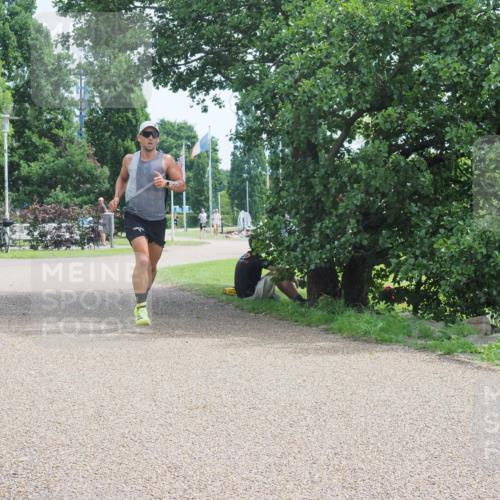 22.06.2025 - Viking Triathlon KatJ http://msf.ph/oto/8115668 22.06.2025 12:54:36 Laufen 662 meine-sportfotos.de