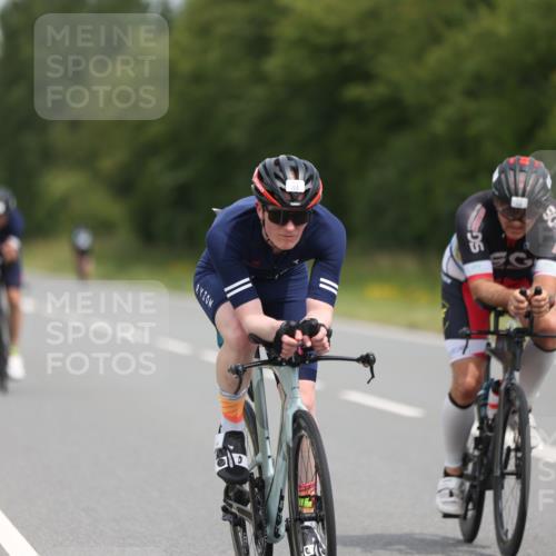 22.06.2025 - Viking Triathlon Yannick Fuchs http://msf.ph/oto/8115678 22.06.2025 12:17:35 Radfahren 44, 54, 58, 156, 194, 220, 335, 357, 361, 639 meine-sportfotos.de