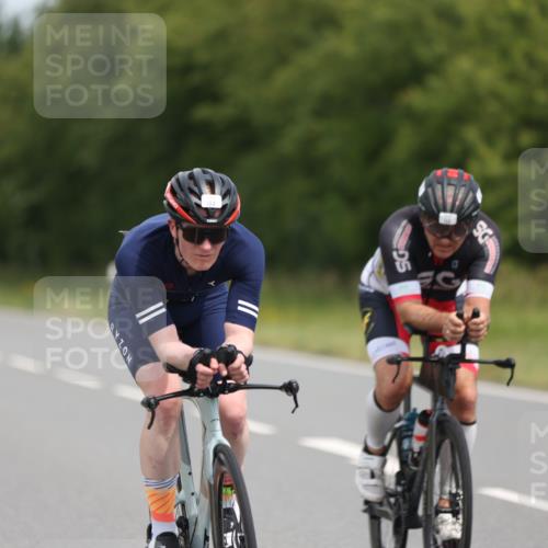 22.06.2025 - Viking Triathlon Yannick Fuchs http://msf.ph/oto/8115689 22.06.2025 12:17:35 Radfahren 44, 54, 58, 156, 194, 220, 335, 357, 361, 639 meine-sportfotos.de