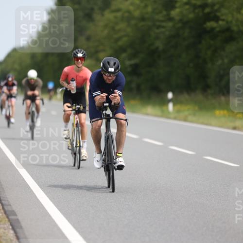 22.06.2025 - Viking Triathlon Yannick Fuchs http://msf.ph/oto/8115704 22.06.2025 12:17:37 Radfahren 44, 54, 58, 156, 194, 214, 220, 335, 357, 361, 511, 639 meine-sportfotos.de