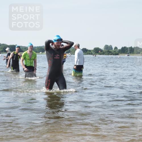 22.06.2025 - Viking Triathlon KatJ http://msf.ph/oto/8115709 22.06.2025 10:43:02 Schwimmen 66, 110, 128, 133, 167, 186, 282, 309, 328, 358, 450, 489 meine-sportfotos.de