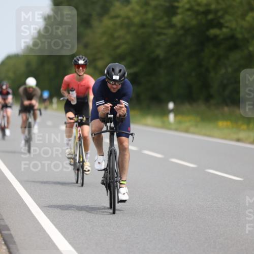 22.06.2025 - Viking Triathlon Yannick Fuchs http://msf.ph/oto/8115716 22.06.2025 12:17:37 Radfahren 44, 54, 58, 156, 194, 214, 220, 335, 357, 361, 511, 639 meine-sportfotos.de