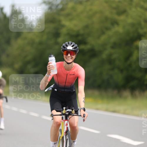 22.06.2025 - Viking Triathlon Yannick Fuchs http://msf.ph/oto/8115755 22.06.2025 12:17:38 Radfahren 44, 54, 58, 156, 194, 214, 220, 335, 357, 361, 511, 639 meine-sportfotos.de