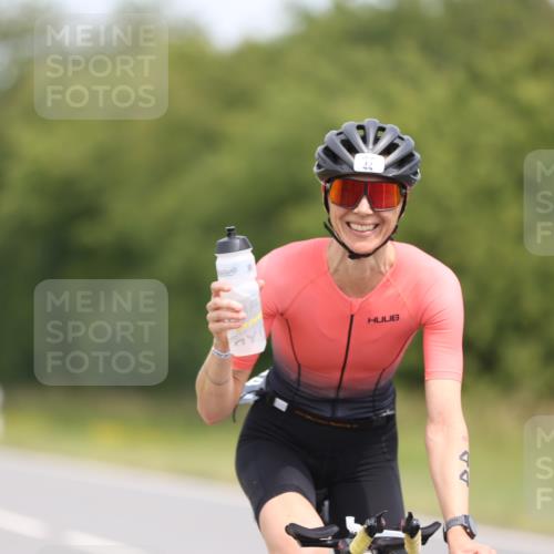22.06.2025 - Viking Triathlon Yannick Fuchs http://msf.ph/oto/8115777 22.06.2025 12:17:39 Radfahren 44, 54, 58, 156, 194, 214, 335, 357, 361, 464, 511, 639 meine-sportfotos.de