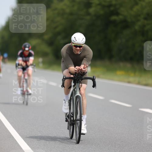 22.06.2025 - Viking Triathlon Yannick Fuchs http://msf.ph/oto/8115787 22.06.2025 12:17:40 Radfahren 44, 45, 54, 58, 156, 194, 214, 335, 357, 464, 488, 511, 639 meine-sportfotos.de
