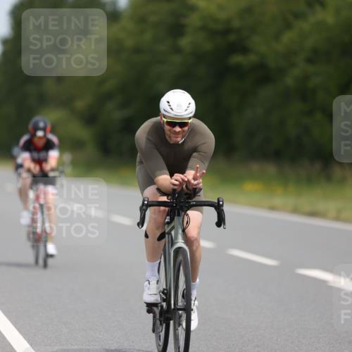 22.06.2025 - Viking Triathlon Yannick Fuchs http://msf.ph/oto/8115795 22.06.2025 12:17:40 Radfahren 44, 45, 54, 58, 156, 194, 214, 335, 357, 464, 488, 511, 639 meine-sportfotos.de