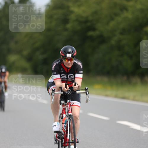 22.06.2025 - Viking Triathlon Yannick Fuchs http://msf.ph/oto/8115832 22.06.2025 12:17:42 Radfahren 44, 45, 54, 58, 214, 335, 357, 414, 464, 488, 511, 639 meine-sportfotos.de