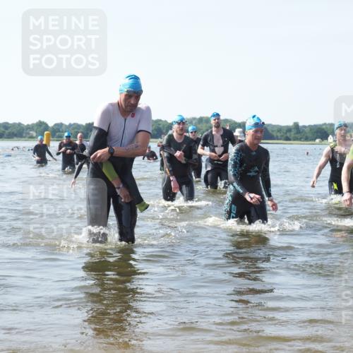 22.06.2025 - Viking Triathlon KatJ http://msf.ph/oto/8115836 22.06.2025 10:43:04 Schwimmen 31, 66, 109, 110, 128, 133, 167, 186, 309, 328, 358, 450, 489 meine-sportfotos.de