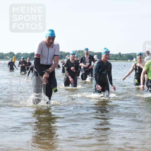 22.06.2025 - Viking Triathlon KatJ http://msf.ph/oto/8115844 22.06.2025 10:43:05 Schwimmen 31, 66, 109, 110, 128, 133, 167, 186, 309, 328, 358, 450, 489 meine-sportfotos.de