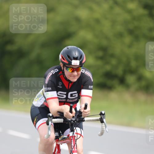 22.06.2025 - Viking Triathlon Yannick Fuchs http://msf.ph/oto/8115847 22.06.2025 12:17:42 Radfahren 44, 45, 54, 58, 214, 335, 357, 414, 464, 488, 511, 639 meine-sportfotos.de