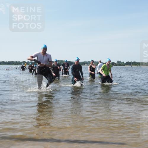 22.06.2025 - Viking Triathlon KatJ http://msf.ph/oto/8115848 22.06.2025 10:43:05 Schwimmen 31, 66, 109, 110, 128, 133, 167, 186, 309, 328, 358, 450, 489 meine-sportfotos.de