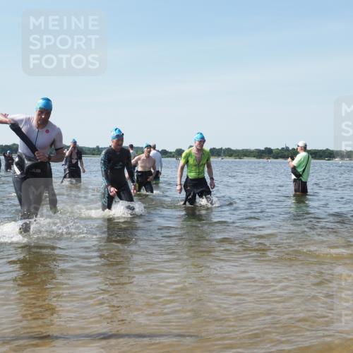 22.06.2025 - Viking Triathlon KatJ http://msf.ph/oto/8115881 22.06.2025 10:43:06 Schwimmen 31, 66, 109, 110, 128, 133, 167, 186, 309, 328, 358, 450, 489 meine-sportfotos.de