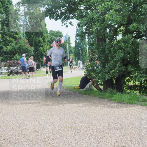 22.06.2025 - Viking Triathlon KatJ http://msf.ph/oto/8115894 22.06.2025 12:54:55 Laufen 258 meine-sportfotos.de